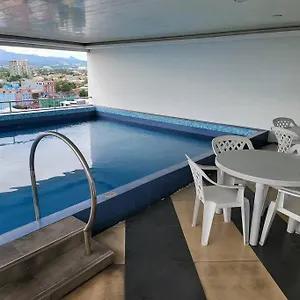 Apartment Kandi Big 1 Bedroom King Bed, Free Housekeeping, Wi-fi, Angeles