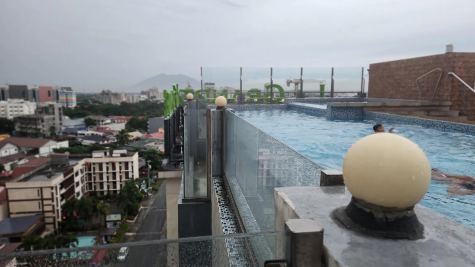 Aparthotel La Grande Residence 10Th Floor Deluxe Unit Angeles
